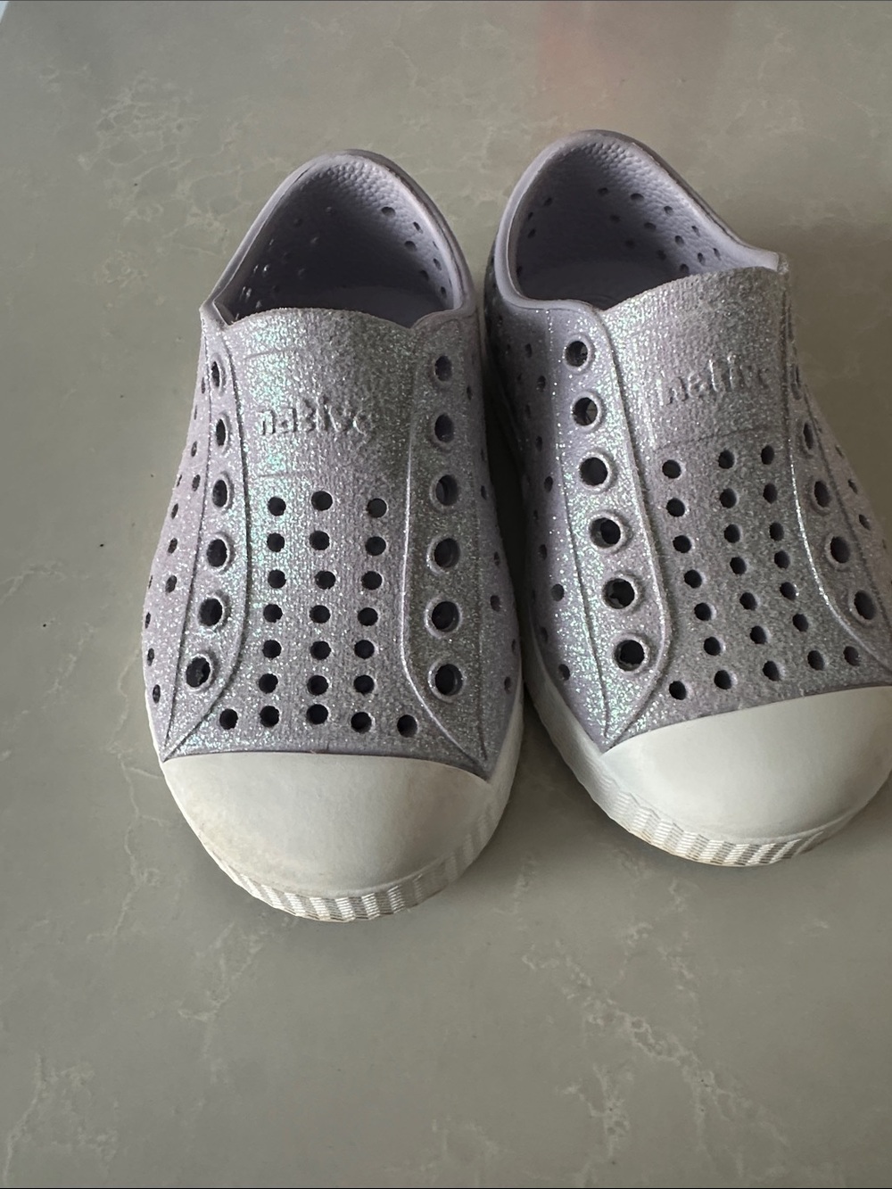 Native Kids Glitter Slip-On Sneakers in Light Purple and White